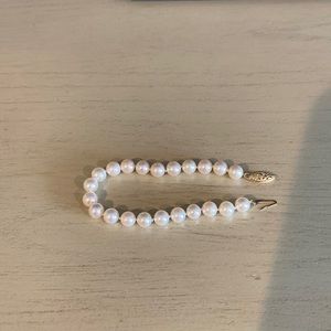 Pearl bracelet